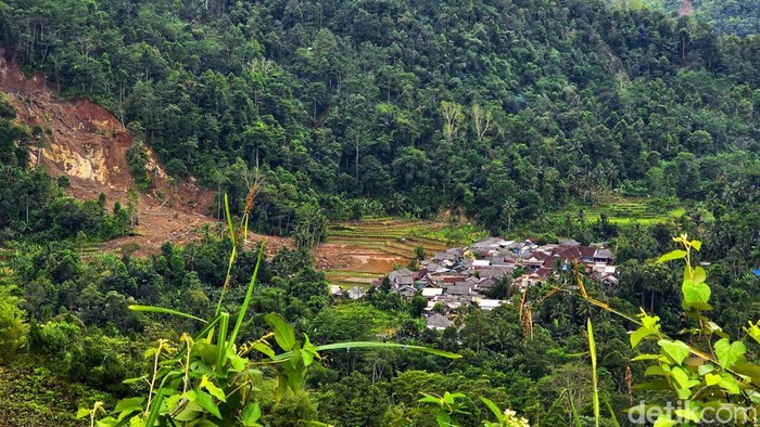 Lokasi Bencana Desa Sukarame, Kecamatan Cisolok, Kabupaten Sukabumi.
