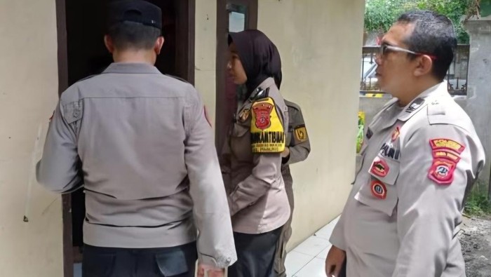 Polisi cek kontrakan yang dibobol maling di Parung, Bogor