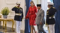 Maxima sebelumnya mengadakan dialog dengan berbagai pemangku kepentingan mengenai literasi dan kesehatan finansial. ANTARA FOTO/Galih Pradipta