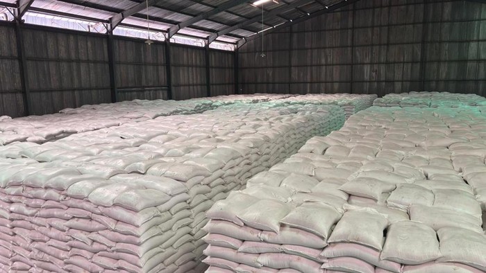 Stok beras di gudang Bulog Sumsel Babel.