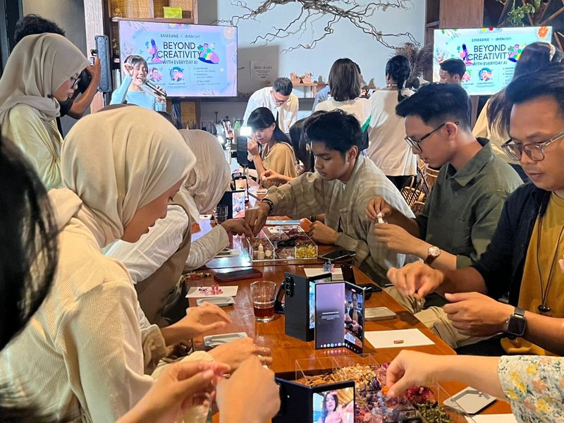 Talkshow Samsung x detikcom bertema 'Beyond Creativity with Everyday AI'