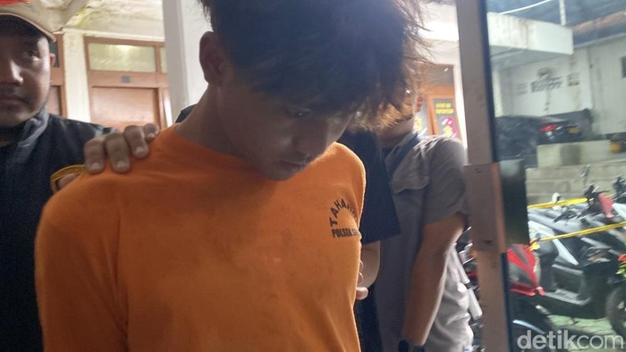 Tampang remaja yang jambret handphone bocah di Sukabumi