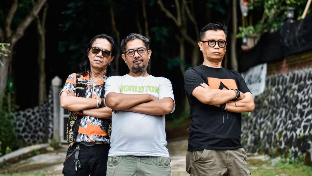 Teman Ngumpul Jadi Band, The HM7 Siap Angkat Musik Jawa Barat