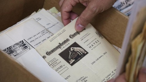 Exterior and shop window of D'Amato Records, founded in 1885 by Italian immigrant Giovanni D'Amato and, according to the current owner, is the world's oldest record shop, in Valletta, Malta, October 17, 2025. REUTERS/Valeria Thomas