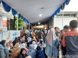 Kantor Pos Bekasi Sudah Salurkan BLT Kesra ke 30 Ribu Penerima