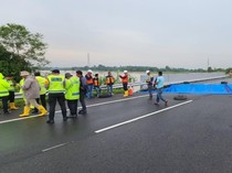 Aspal Ruas Tol KM 41 Arah Medan Amblas, Jasamarga Lakukan Rekayasa Lalu Lintas