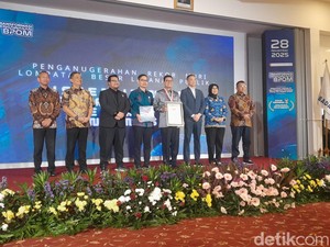 BPOM Dapat Rekor MURI Inovasi Layanan Registrasi Berbasis AI, Pertama di RI
