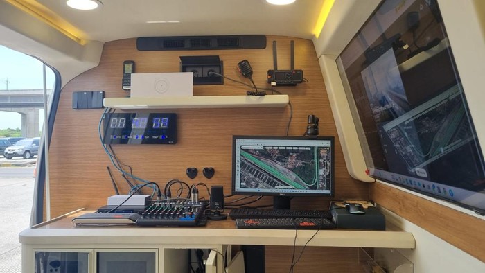 Melihat Canggihnya Mobil Command Center Korlantas, Siap Dipakai di Operasi Lilin 2025