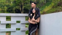 Dory Harsa dan Nella Kharisma sudah 5 tahun menjalani biduk rumah tangga. (Foto: dok Instagram nellakharisma)