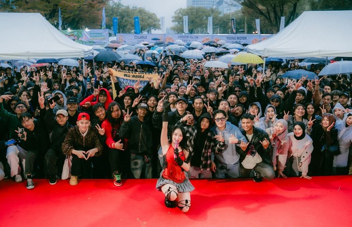 Festival Persahabatan Indonesia-Jepang 2025 di Nagoya dimeriahkan oleh Sandrina dan Ligea. Bikin Jepang digoyang musik lokal Indonesia.