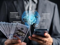 Pluang Hadirkan Aura AI, Fitur Analisis Investasi Instan di Satu Platform