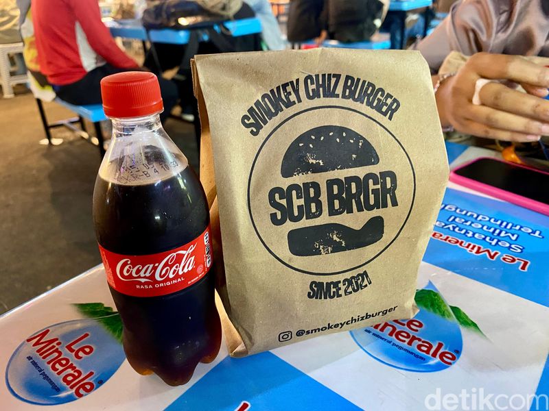 Jajanan Enak di Kuliner Pagi Malam Tebet