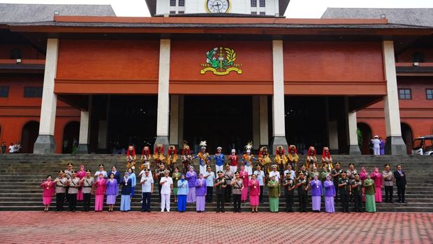 Kapolri dan Panglima di Pelantikan Taruna Akmil dan Akpol 2025