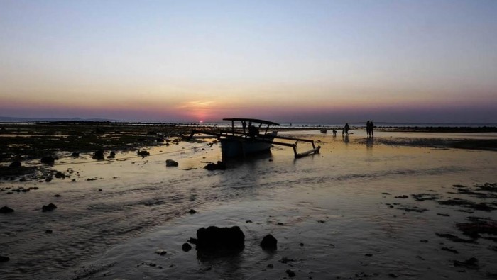 Keindahan Matahari Terbenam di Pantai Kelapa Lima Kupang (Dok. Tangkapan Layar Google Riviewer Subagio 2024)