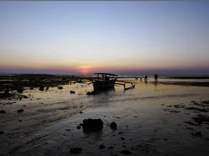 Menikmati Indahnya Pantai Kelapa Lima, Destinasi Favorit Warga Kupang