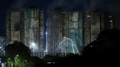 Korban Kebakaran Apartemen di Hong Kong Meningkat Jadi 94 Orang