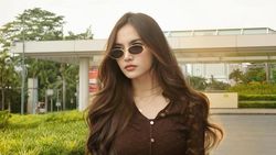 Pesona Mahalini Tampil All-Brown Look