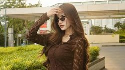 Pesona Mahalini Tampil All-Brown Look