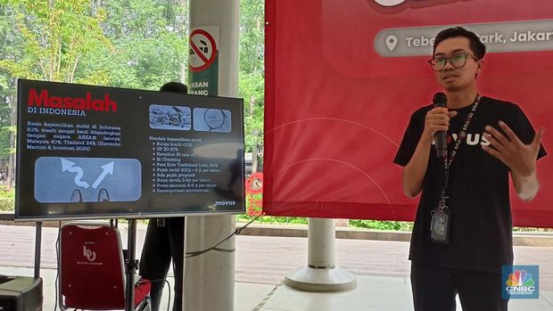 Marketing Manager Movus, M Rois Am di Tebet Eco Park, Jumat (28/11/2025). (CNBC Indonesia/Ferry Sandi)