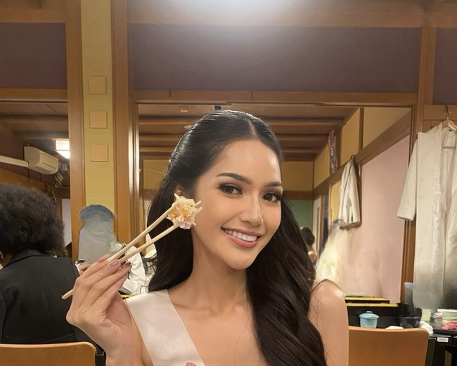 Di sela-sela karantina di Jepang, Melliza sempat berbagi momen manis, mulai dari mencoba spa tradisional Jepang hingga menikmati sushi autentik.  Foto: dok. Instagram @mellliza