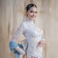 Melliza merupakan Runner Up 1 Puteri Indonesia 2025 sekaligus pemegang gelar Puteri Indonesia Lingkungan 2025. Berlatar belakang pendidikan kedokteran dan lulus Cum Laude dari Universitas Indonesia, Melliza sejak awal menjadi salah satu kandidat kuat yang dijagokan para pageant lover.Foto: dok. Instagram @mellliza