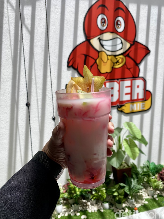 Cobain Mie Pedas Kekinian Pertama di Indonesia, Sepedas Apa Sih?