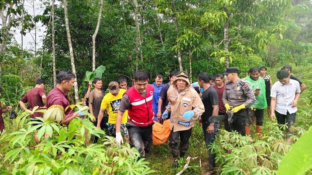 Polri bantu penanganan banjir di Sumut Polri bantu penanganan banjir di Sumut