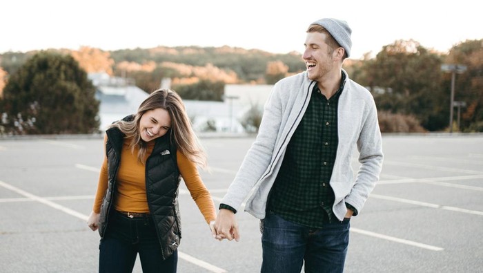 Ramalan Zodiak Hari Ini 28 November 2025: Virgo Bertemu Sosok Idaman!