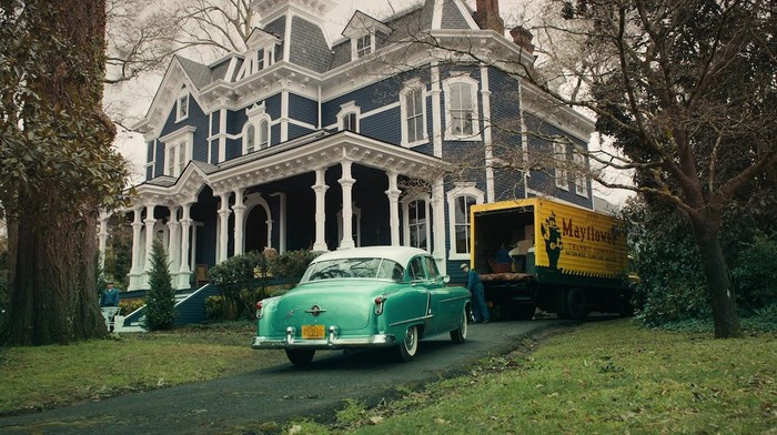 Serial Stranger Things tak hanya menampilkan serial yang menarik, tapi juga keunikan dari bangunan yang berlatar belakang 1980-an di kota Hawkins.