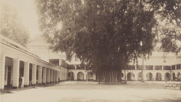 Rumah Sakit Simpang Surabaya