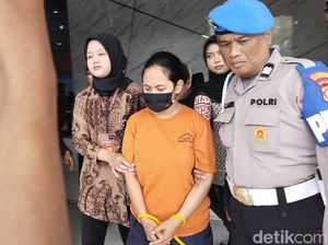 Tubuh Mungil Itu Tak Berdaya Kala Disiksa Ibu Tirinya