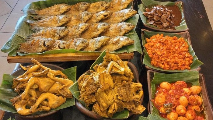 Tempat makan dekat stasiun Bogor