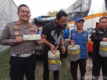 Truk Pengangkut Solar Terguling di Tulunagung Gunakan Pelat Palsu