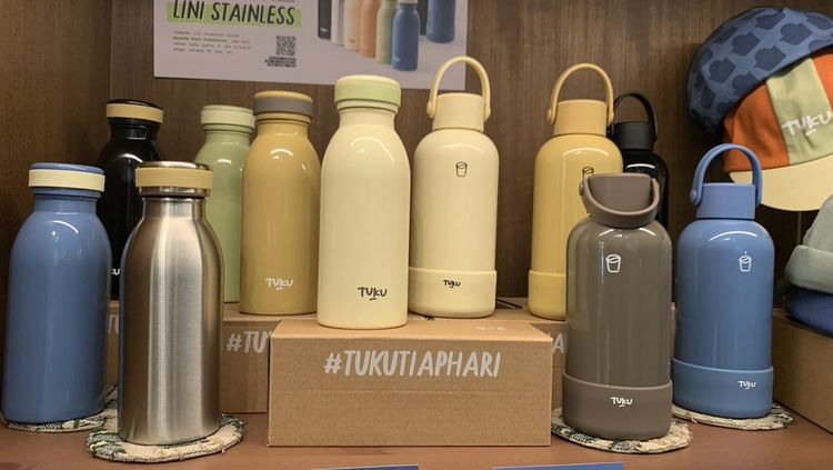 Desainnya Keren! Ini Rekomendasi 10 Tumbler Kekinian dari Kedai Kopi