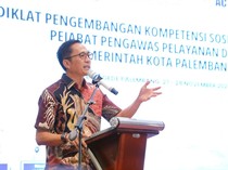 Walkot Palembang Bagikan Kain Kafan ke Kepala OPD, Camat-Lurah, Ada Apa?