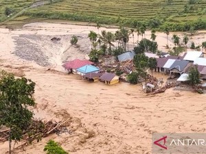 Akses Darat Putus, Logistik untuk Korban Banjir di Langsa Dipasok Pakai KRI