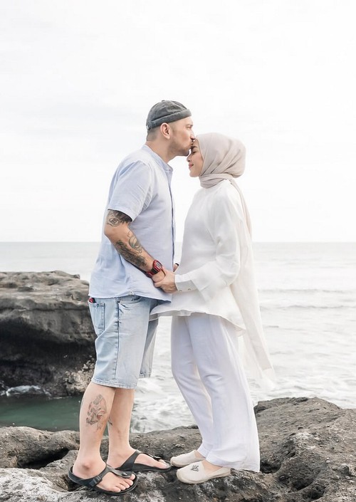 Gary Iskak dan Richa Novisha.