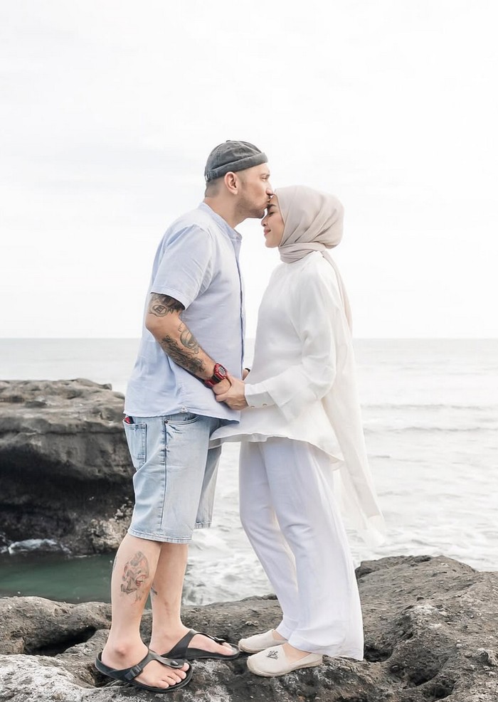 Gary Iskak dan Richa Novisha.