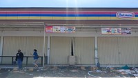 Indomaret menjadi sasaran penjarahan di tengah bencana alam yang melanda wilayah Sibolga, Sumatera Utara. Dok. Indomaret