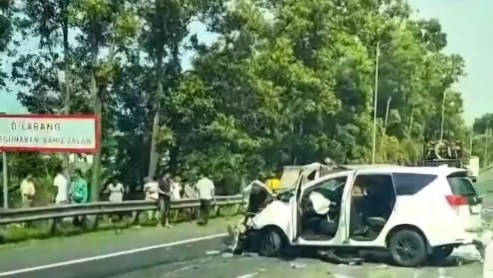 Kecelakaan di Jalan Tol Purbaleunyi