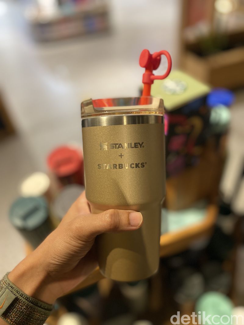 Koleksi Tumbler di Pusat Belanja Jakarta