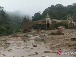 Video: 21 Jenazah Diduga Korban Banjir Ditemukan di Sungai Padang Pariaman
