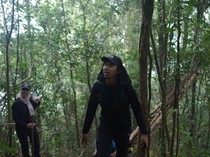 Kisah Akbar Kelana: Dari Dunia Gelap hingga Jalan Kaki Menebar Kebaikan