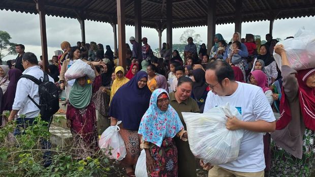 Panitia Natal Nasional 2025 Gerak Cepat Bantu Korban Erupsi di Semeru Lumajang Panitia Natal Nasional 2025 Gerak Cepat Bantu Korban Erupsi di Semeru Lumajang