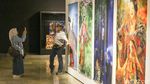 Antusias Pengunjung Melihat Pameran Wastra Indonesia-Jepang