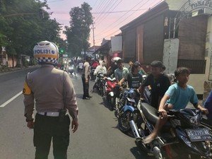 Polisi Kediri Kota Amankan Puluhan Remaja-Motor Saat Razia Balap Liar