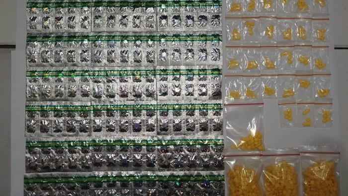 Polisi sita ribuan obat keras ilegal di Jatiuwung, Tangerang
