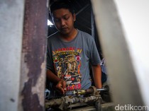 Senja Kala Perajin Kuningan Ngawen Sleman