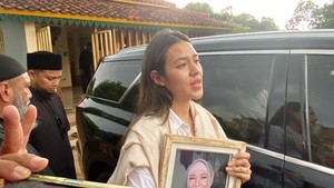 Raisa menggambarkan ibunya sebagai sosok hangat, bawel, suka bercanda, dan sangat disayangi siapa pun yang pernah mengenalnya. Foto: Pingkan/detikcom