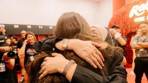 Raisa dan keluarga meminta doa agar ibunda mendapat tempat terbaik di sisi Tuhan. Foto: Instagram Raisa